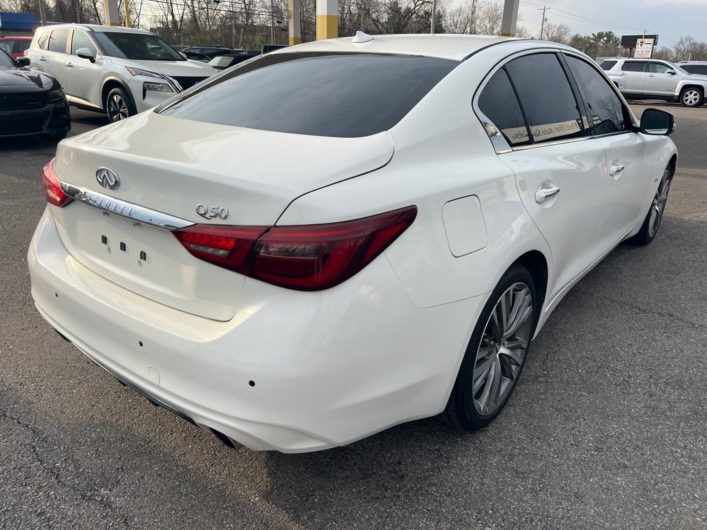 Used 2018 INFINITI Q50 Sport w/ Sensory Package (Sport) AWD/4WD image 12