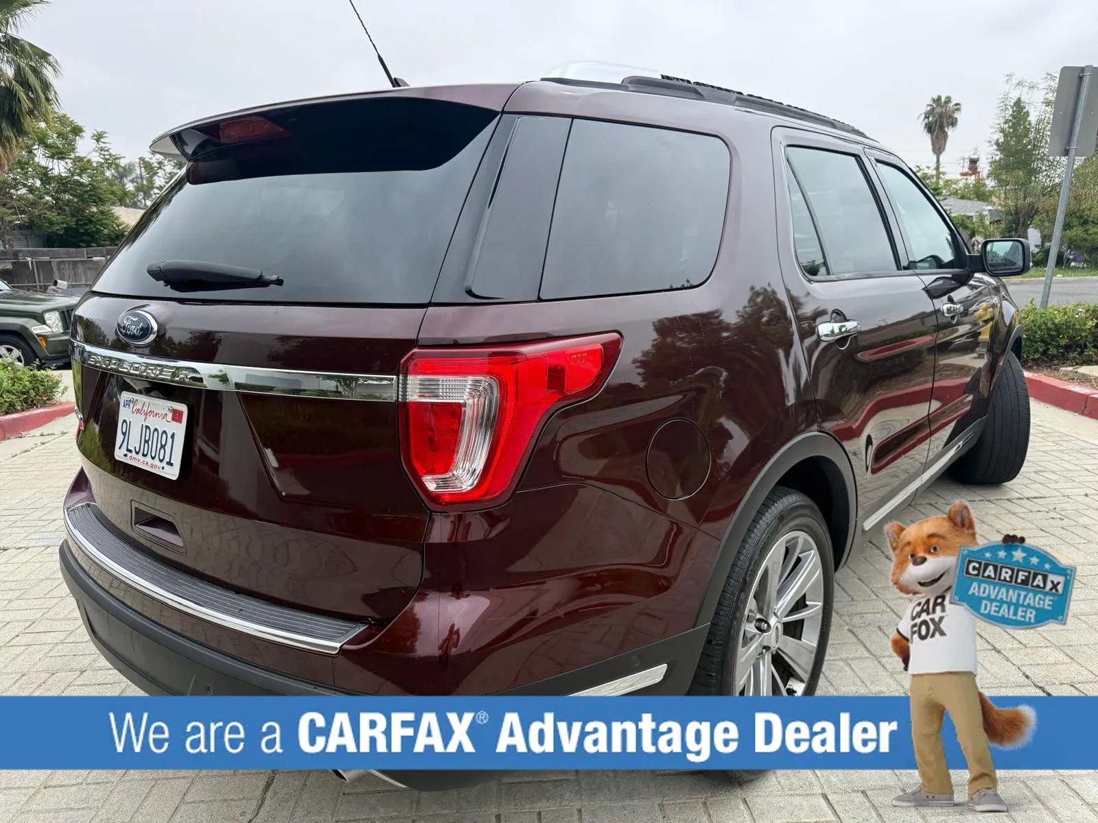 Used 2018 Ford Explorer Limited w/ Equipment Group 301A FWD image 4