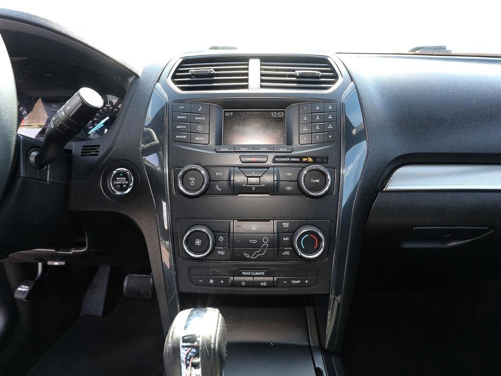 Used 2018 Ford Explorer XLT FWD image 13