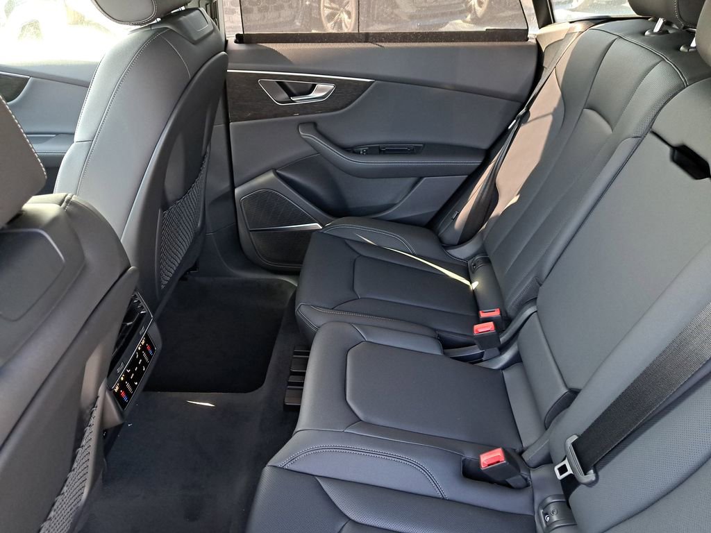 New 2026 Audi Q8 Premium Plus image 27