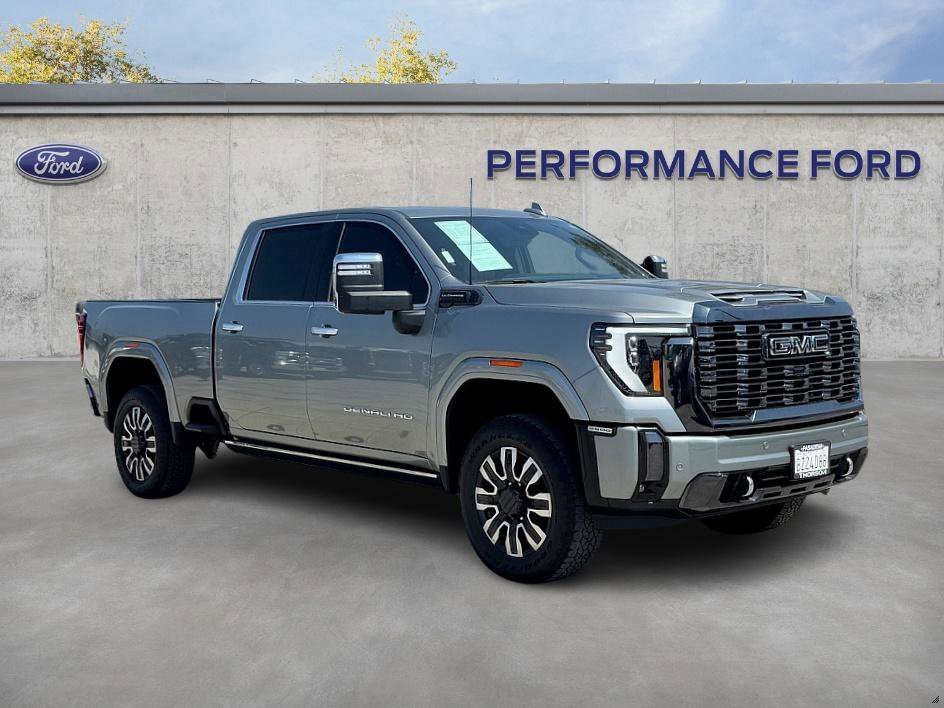 Used 2024 GMC Sierra 2500 Denali Ultimate w/ Max Trailering Package image 5