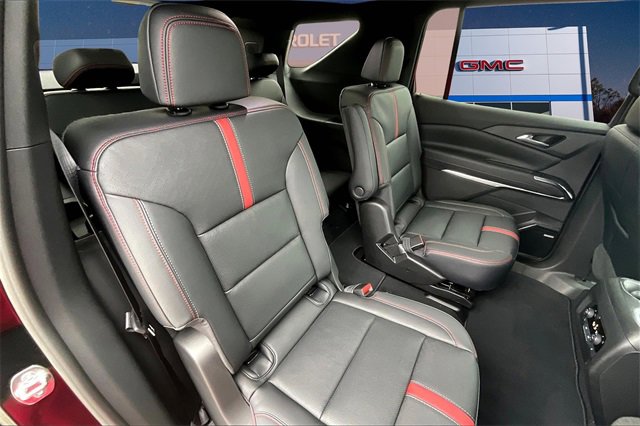 New 2026 Chevrolet Traverse RS image 9