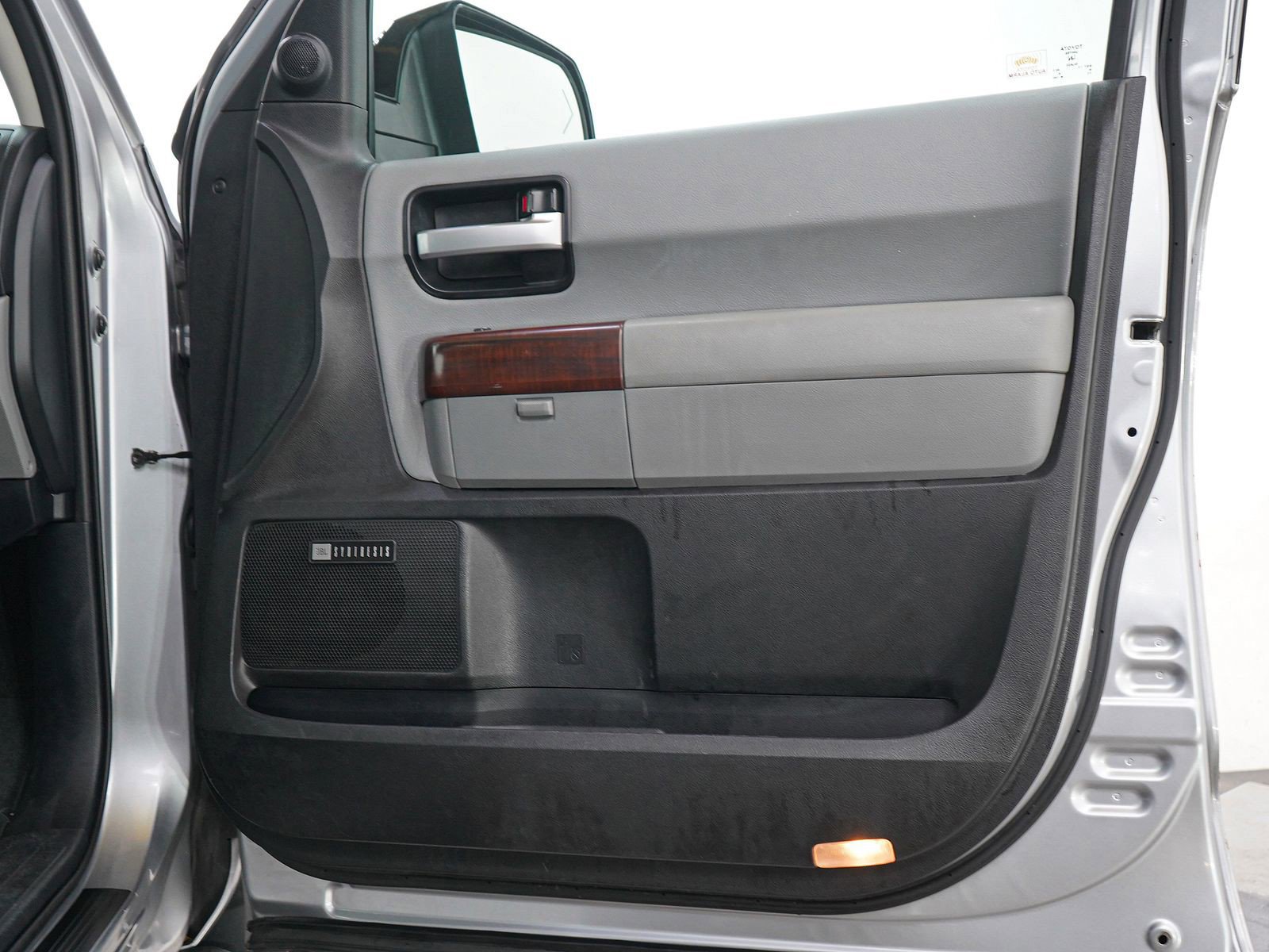 Used 2012 Toyota Sequoia Platinum AWD/4WD image 9