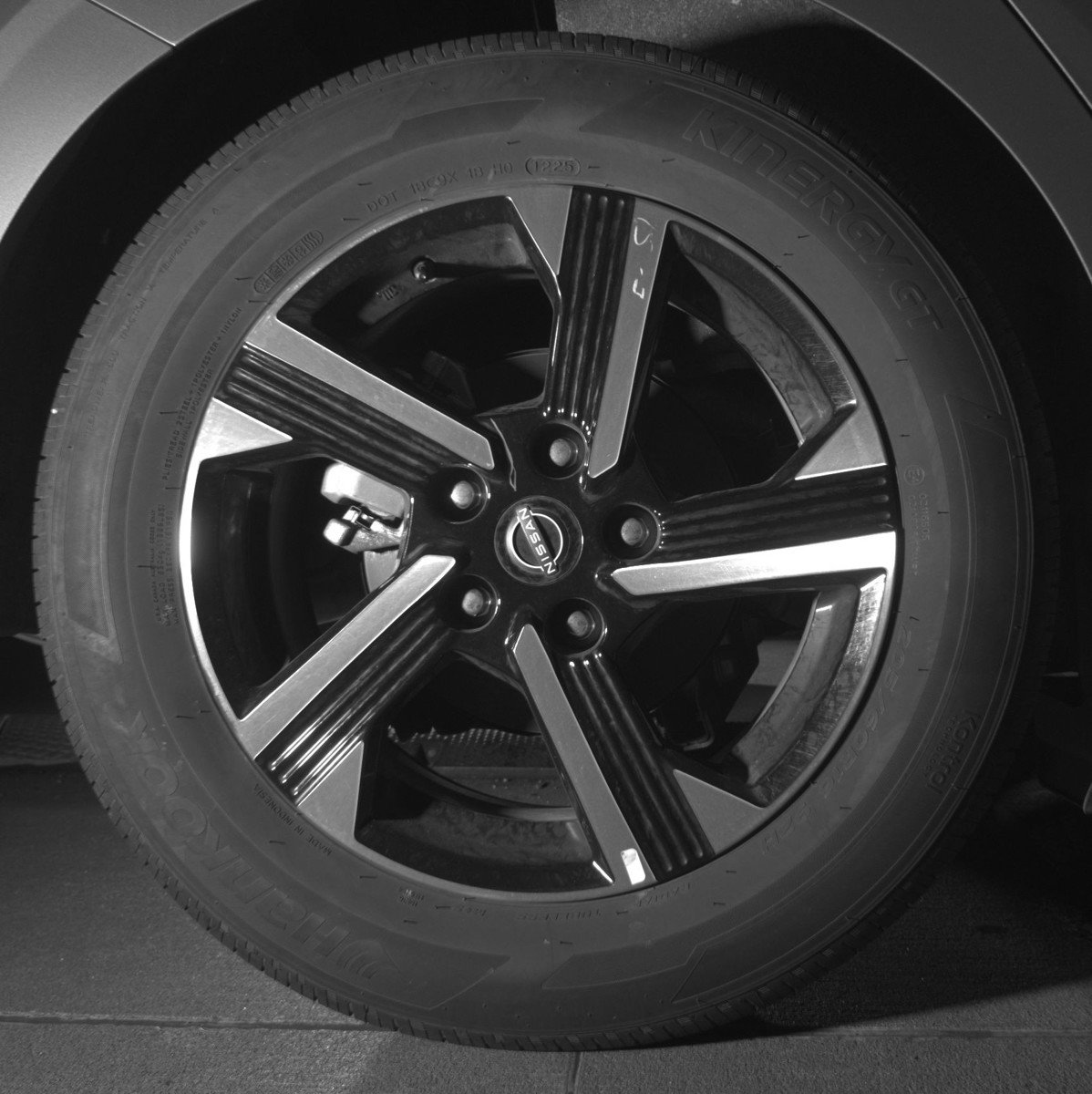 Used 2025 Nissan Sentra SV image 15