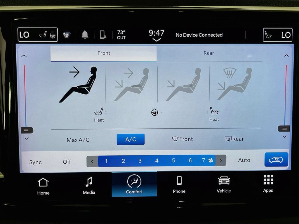 Used 2024 Chrysler Pacifica Touring-L FWD image 22