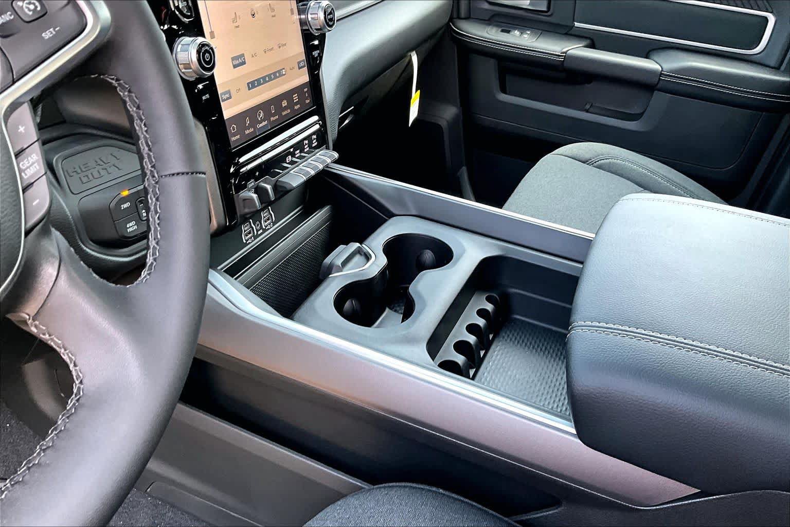 New 2026 RAM 3500 Big Horn AWD/4WD image 8