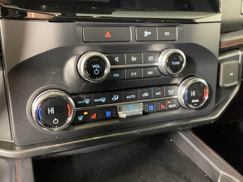 Used 2022 Ford Expedition Limited image 29