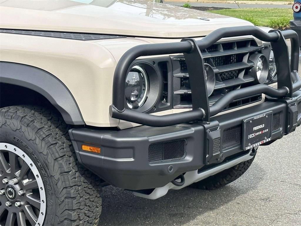 Used 2025 INEOS Grenadier Fieldmaster Edition image 9