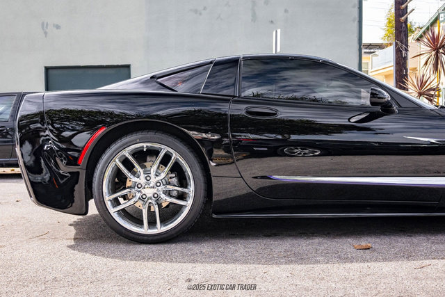 Used 2001 Chevrolet Corvette Coupe w/ Preferred Equipment Group1 image 61