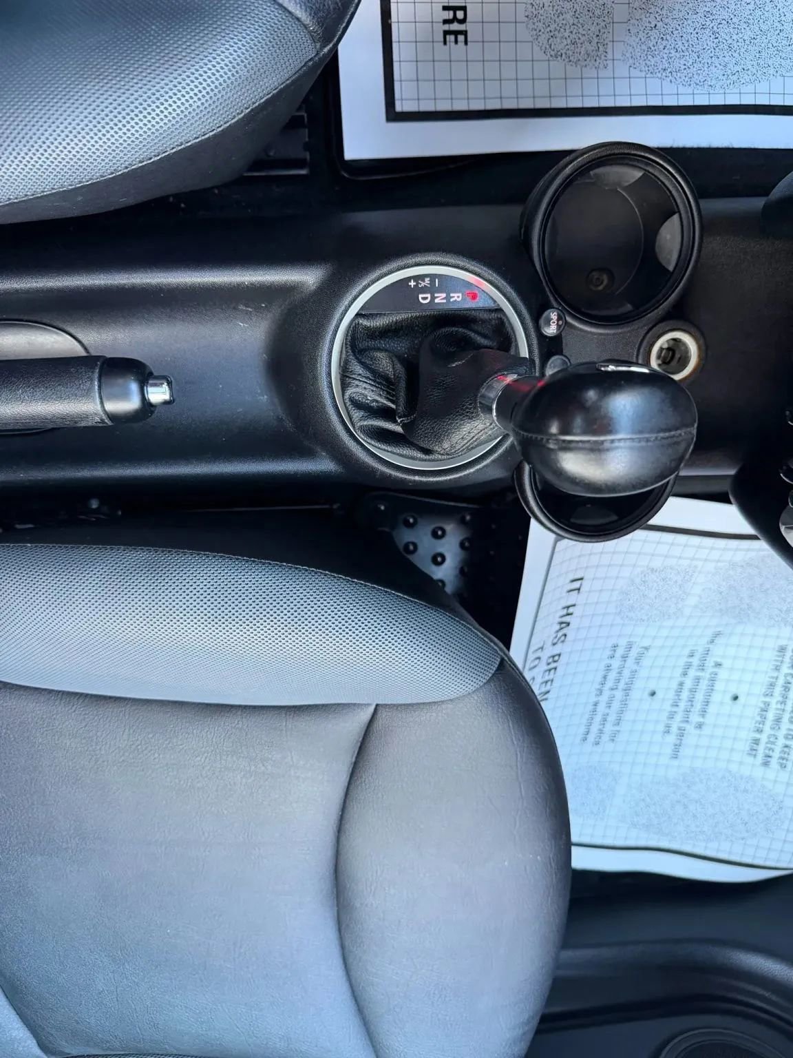 Used 2010 MINI Cooper Hardtop image 27