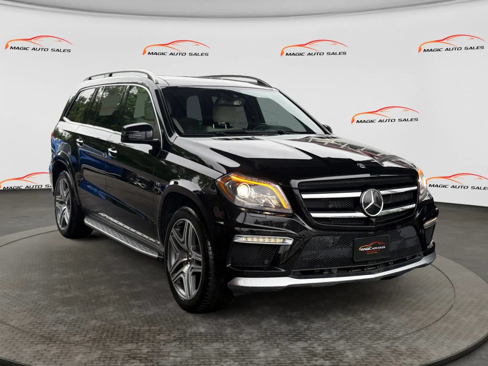 Used 2014 Mercedes-Benz GL 63 AMG 4MATIC image 5