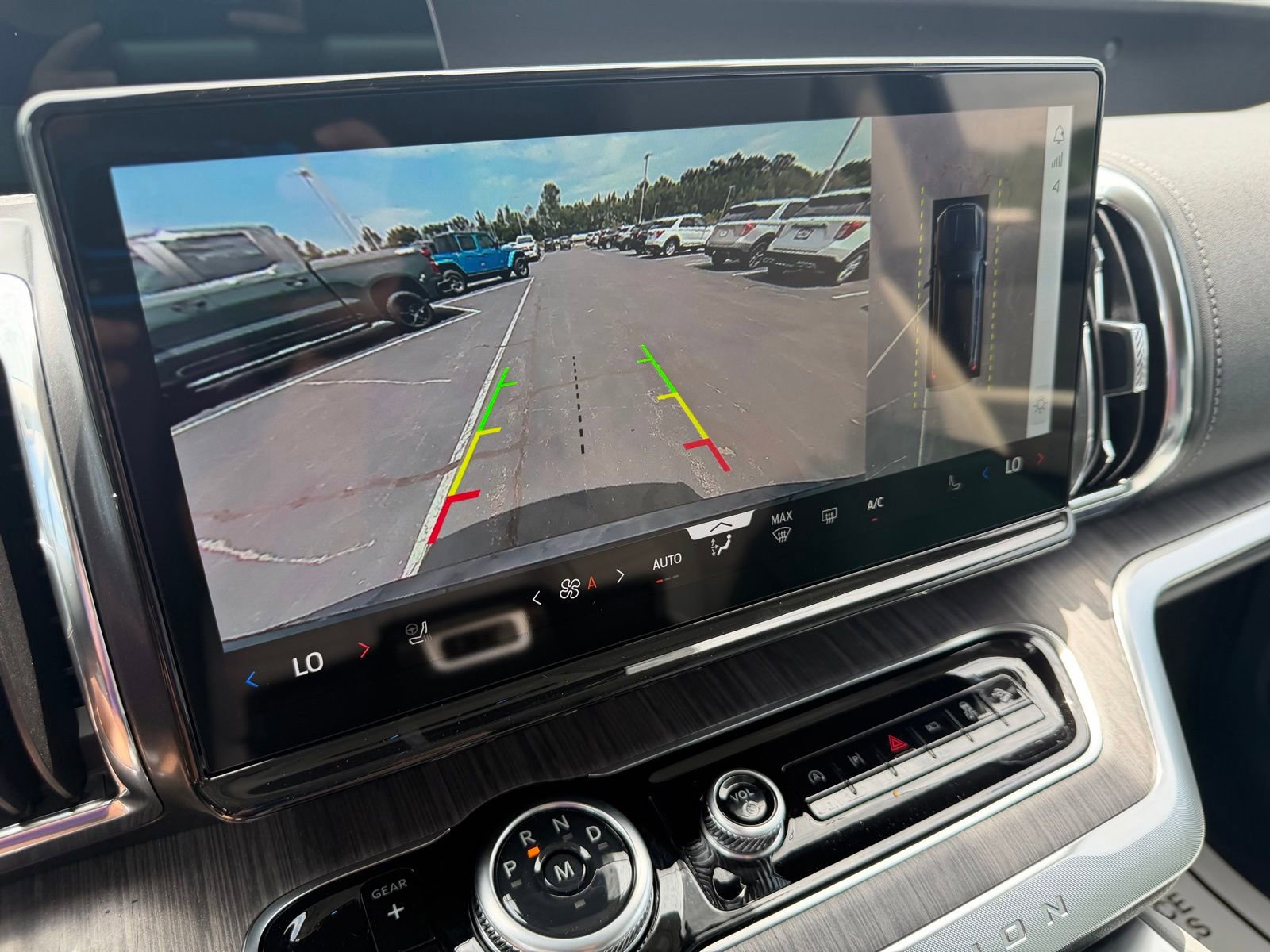 New 2026 Ford Expedition Platinum AWD/4WD image 17