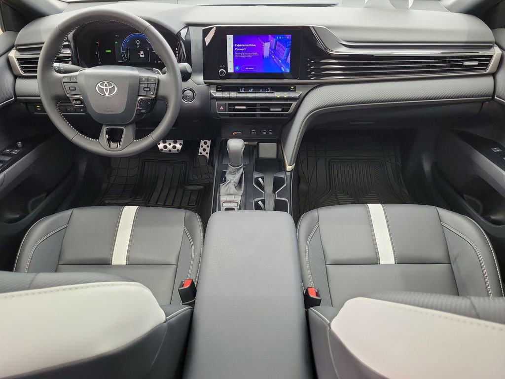 Used 2026 Toyota Camry SE FWD image 14