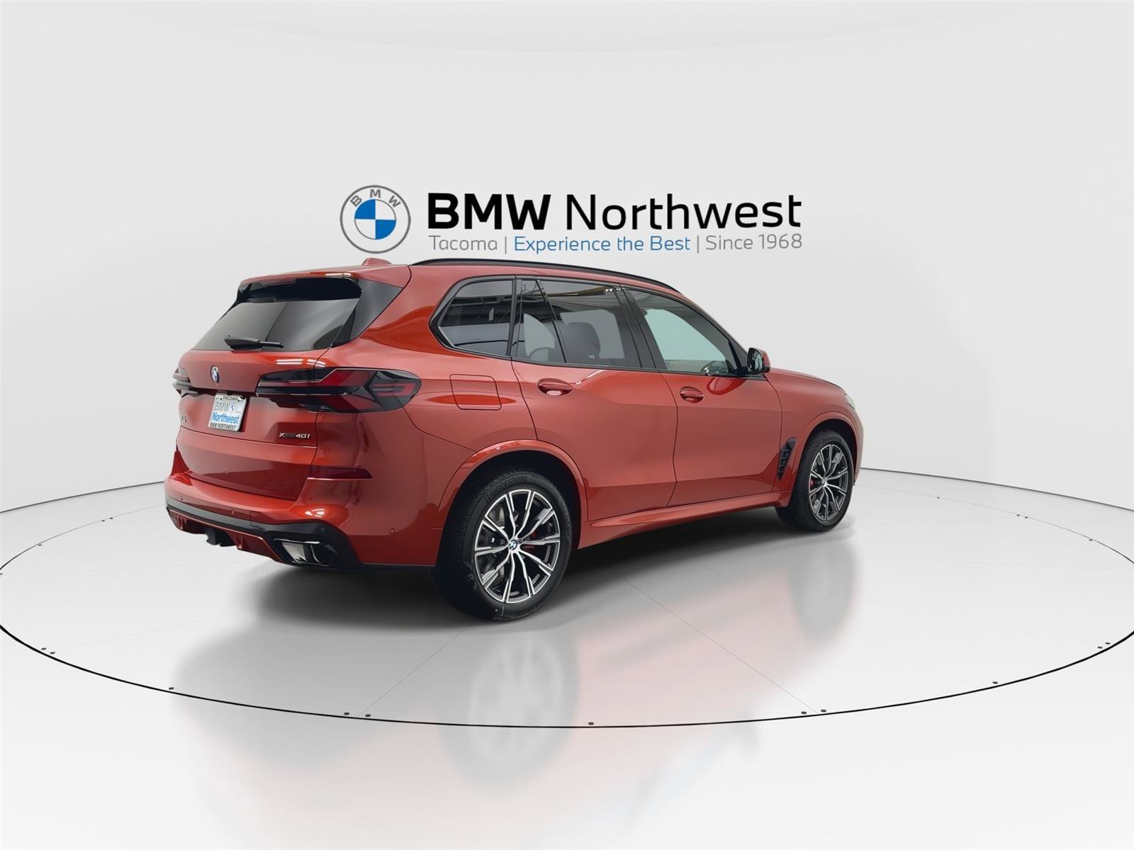 New 2026 BMW X5 xDrive40i w/ Executive Package image 3