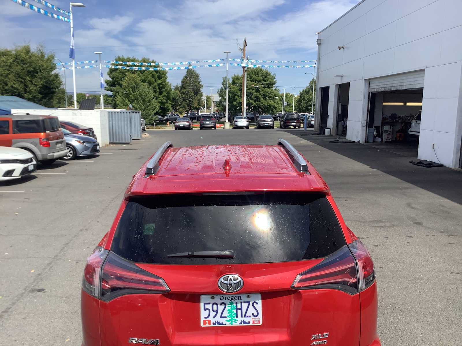 Used 2016 Toyota RAV4 XLE AWD/4WD image 6