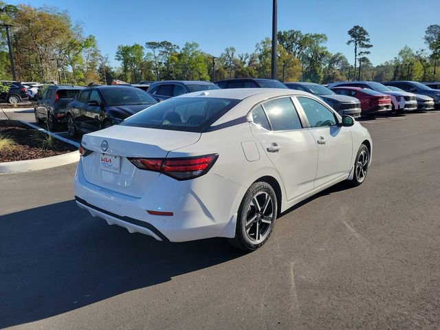 Used 2025 Nissan Sentra SV w/ All-Weather Package FWD image 2