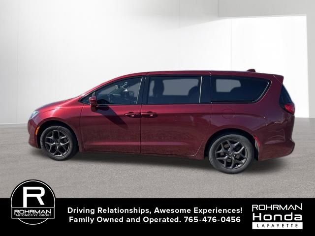 Used 2018 Chrysler Pacifica Touring Plus w/ S Appearance Package image 10