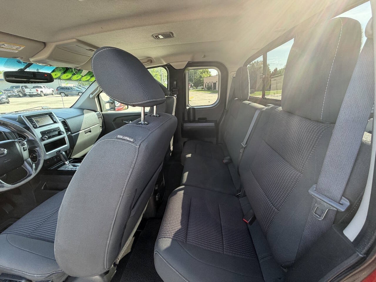 Used 2015 Nissan Titan PRO-4X AWD/4WD image 16
