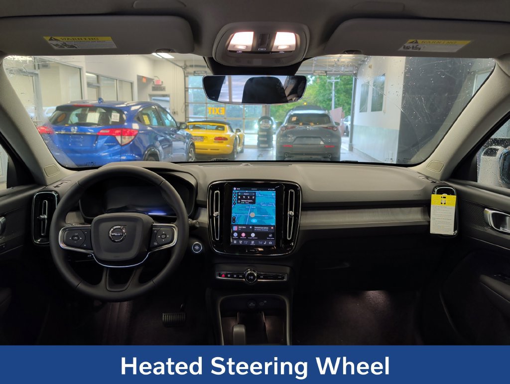 New 2026 Volvo XC40 B5 Core w/ Climate Package AWD/4WD image 14