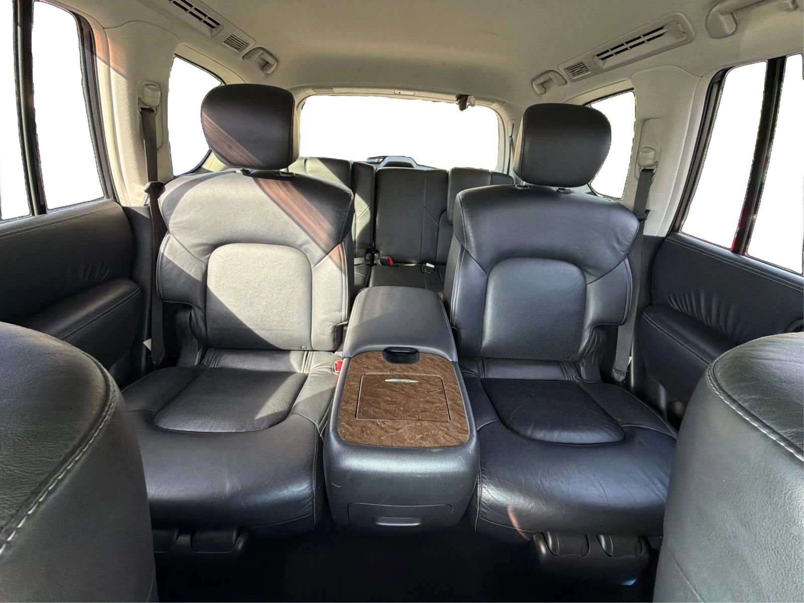 Used 2016 INFINITI QX80 4WD w/ All Season Package image 19