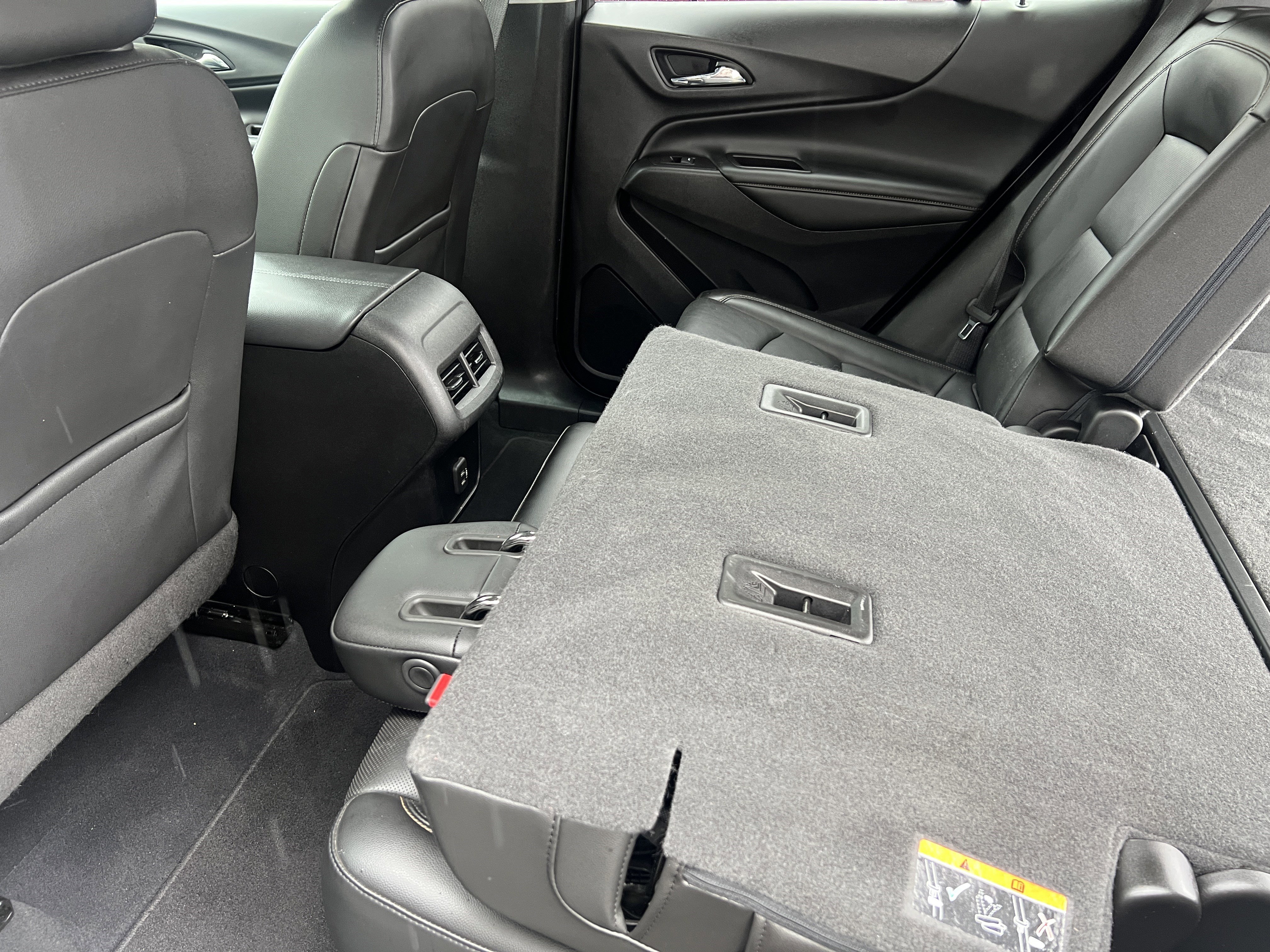 Used 2020 Chevrolet Equinox Premier AWD/4WD image 17