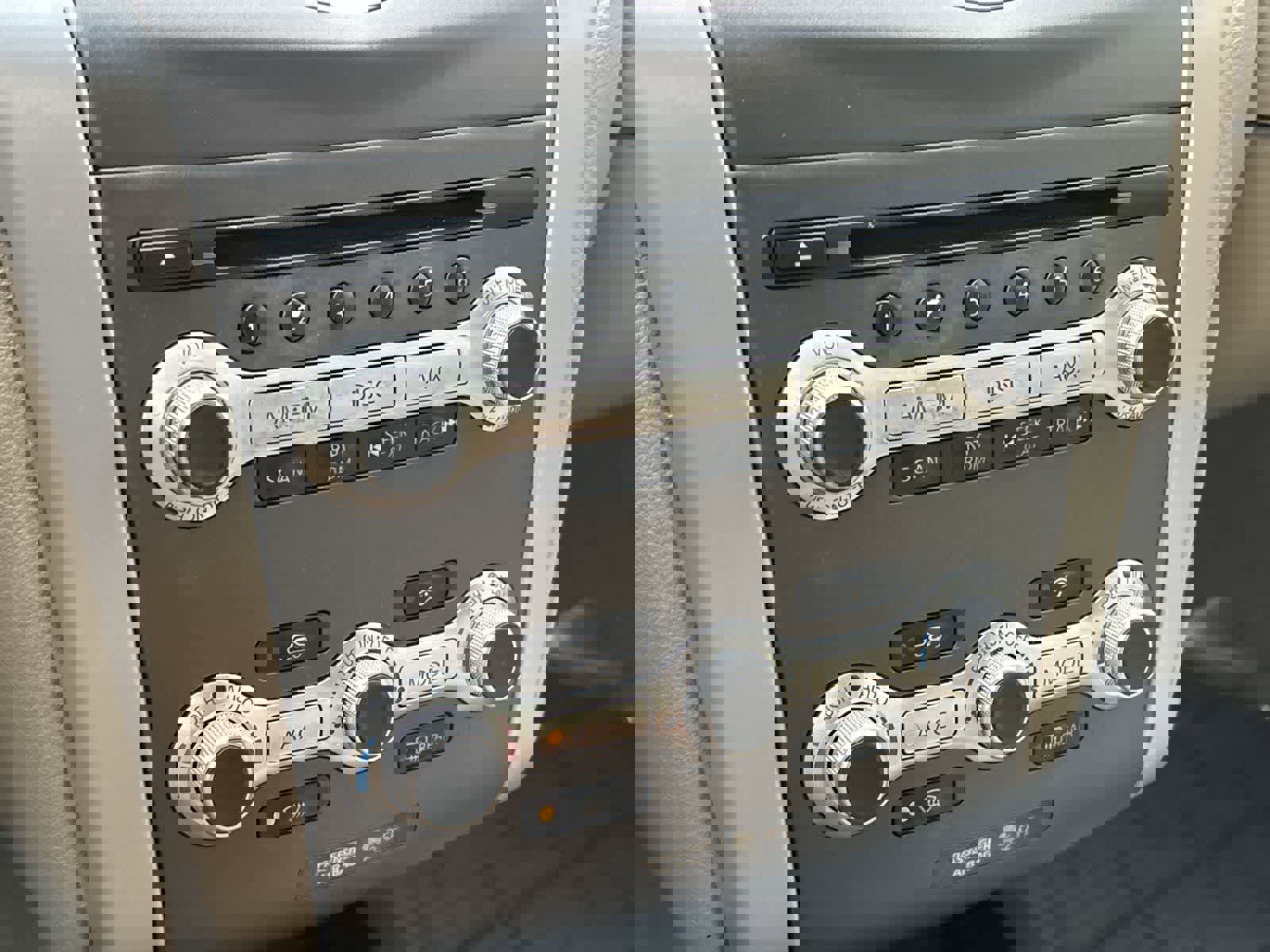 Used 2011 Nissan Murano LE image 22