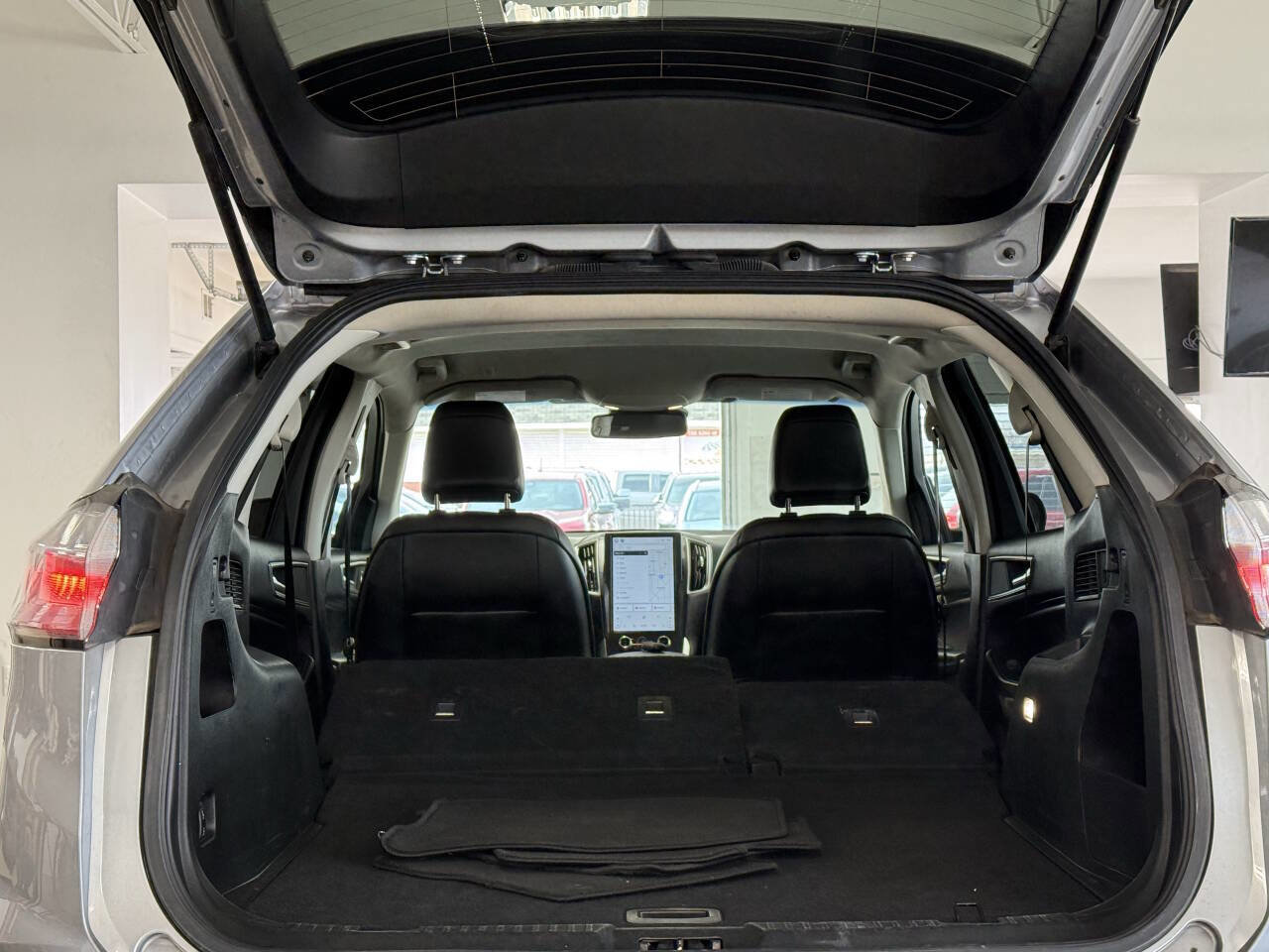 Used 2022 Ford Edge SEL image 19