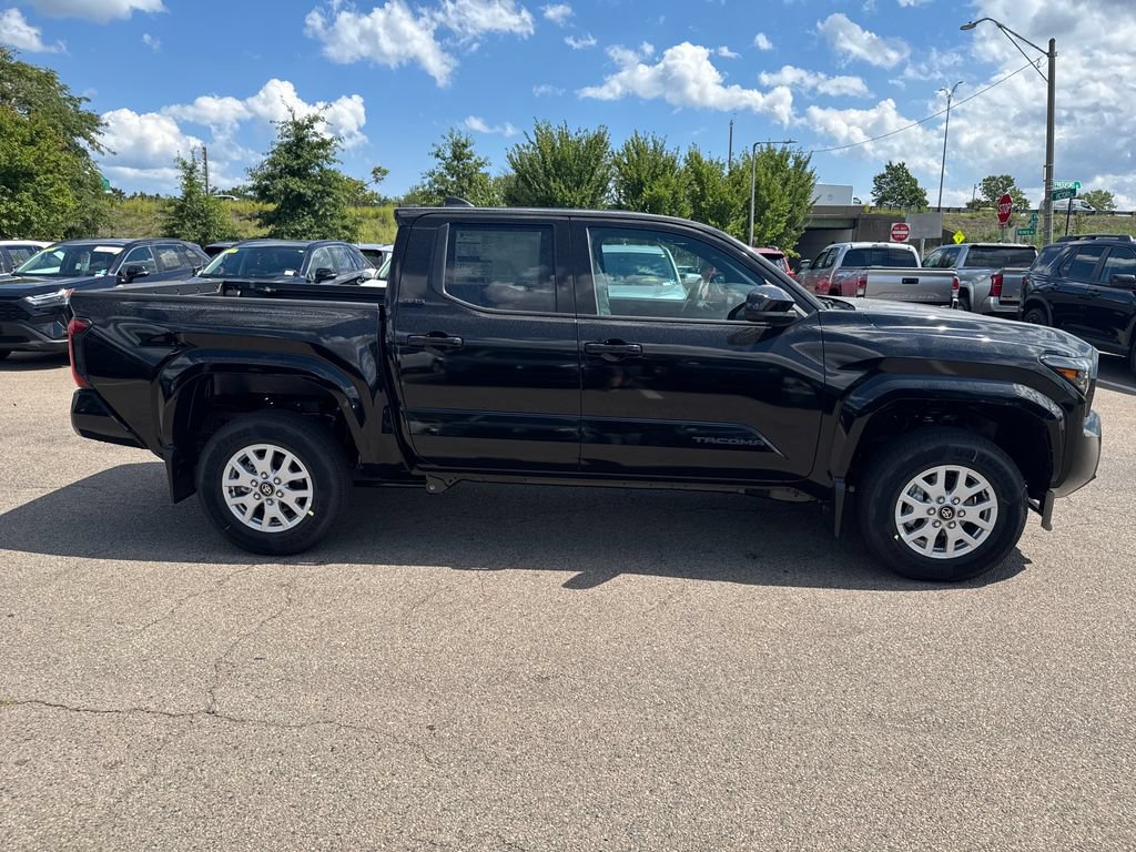 New 2026 Toyota Tacoma SR5 AWD/4WD image 9