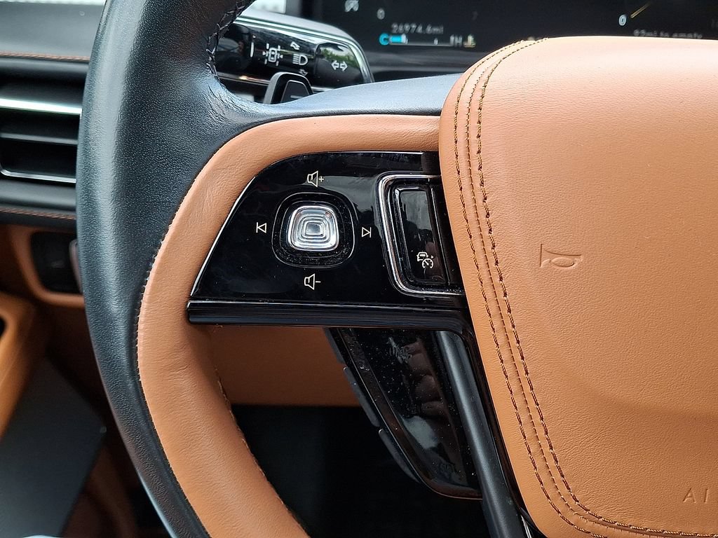 Certified 2023 Lincoln Aviator Black Label w/ Dynamic Handling Package AWD/4WD image 21