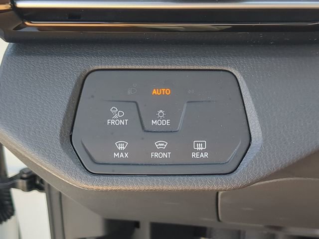Used 2023 Volkswagen ID.4 Pro S AWD/4WD image 29