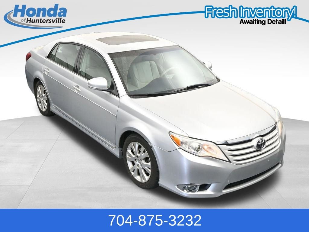 Used 2011 Toyota Avalon Limited FWD image 12
