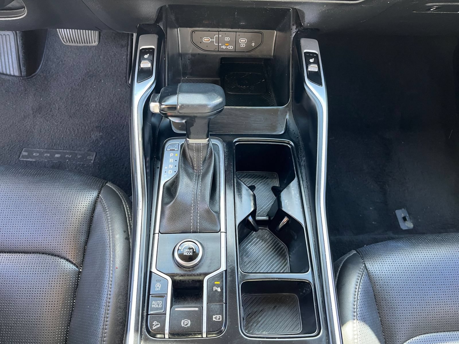 Used 2024 Kia Sorento S FWD image 41