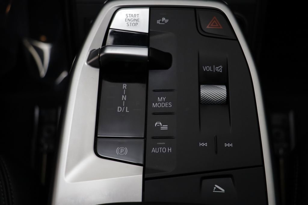 Certified 2025 BMW X1 xDrive28i w/ Convenience Package image 10