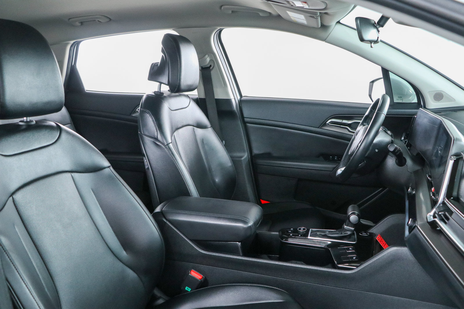 Used 2023 Kia Sportage EX FWD image 26