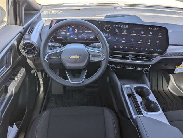 New 2026 Chevrolet Equinox EV LT w/ Comfort Package AWD/4WD image 4