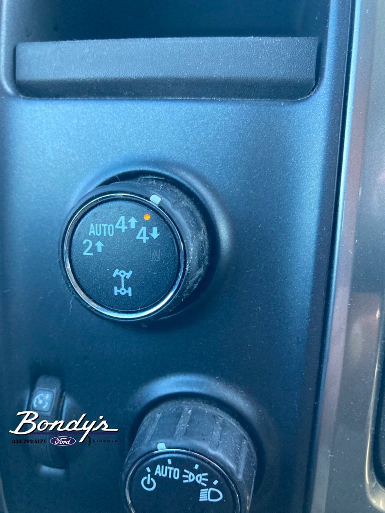 Used 2019 Chevrolet Silverado 1500 LT AWD/4WD image 6