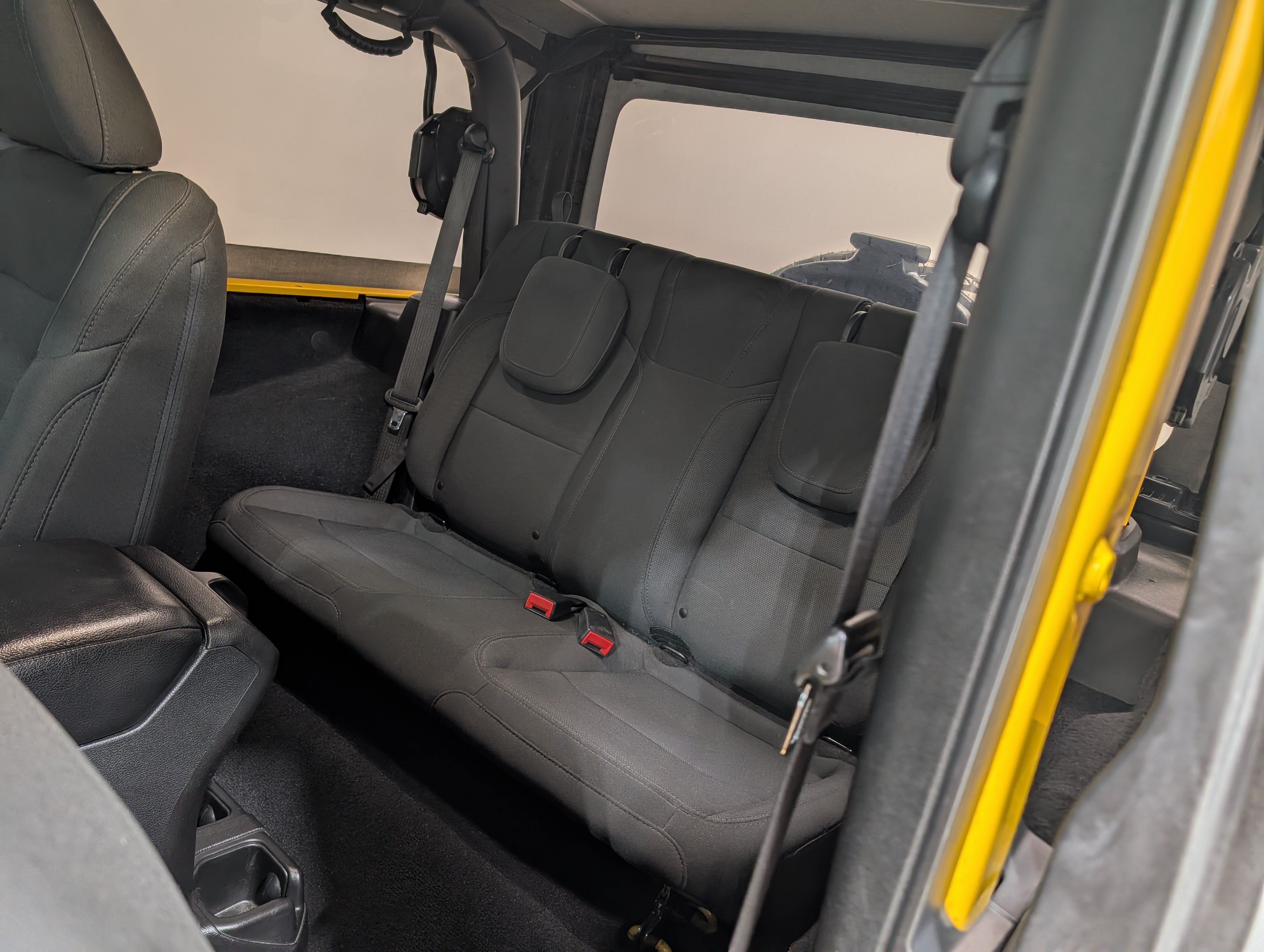 Used 2019 Jeep Wrangler Sport AWD/4WD image 15