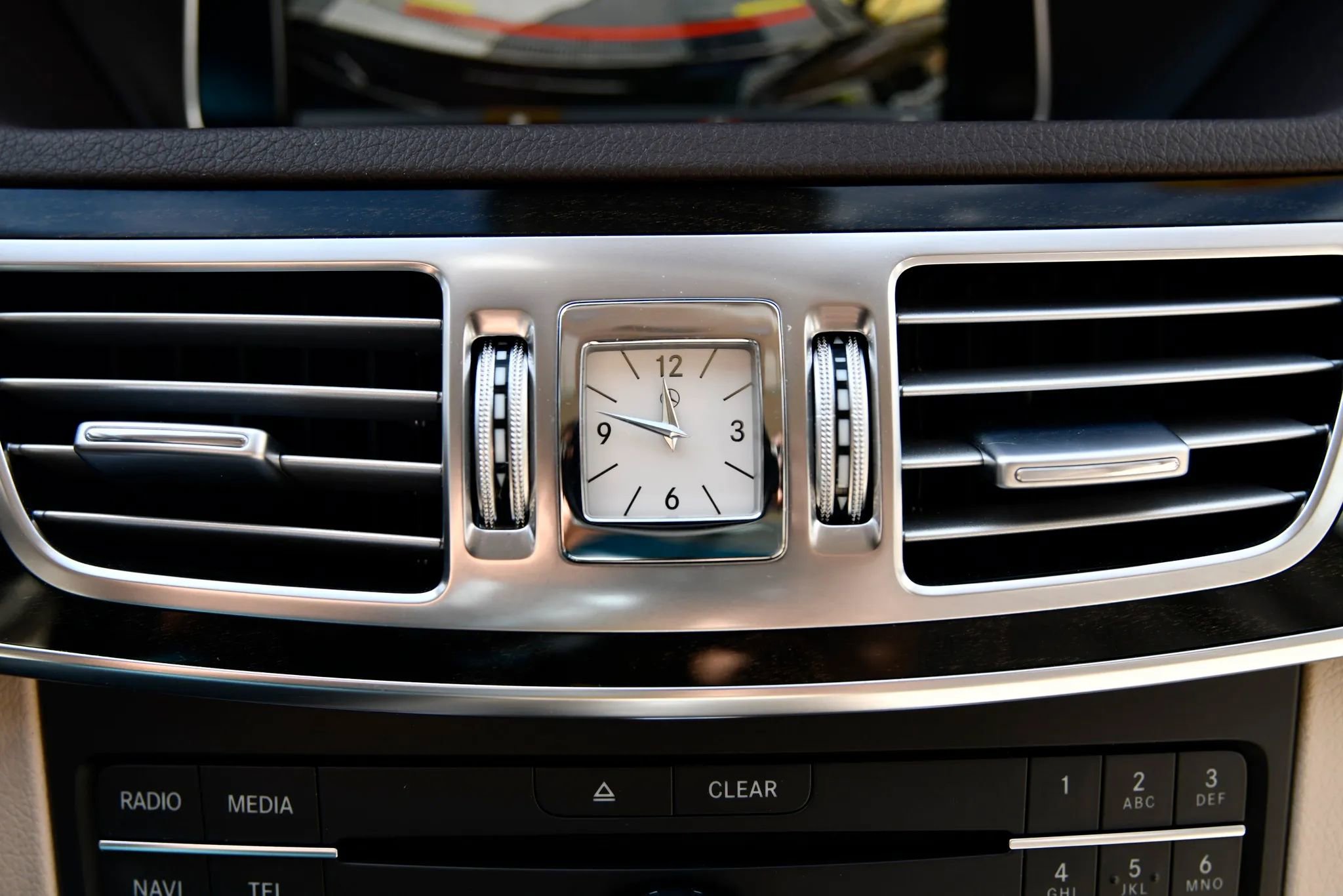 Used 2016 Mercedes-Benz E 350 4MATIC Sedan image 20