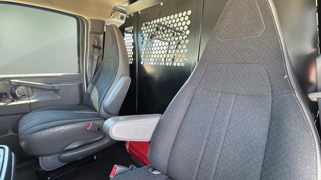 Used 2024 GMC Savana 2500 w/ Driver Convenience Package RWD image 19