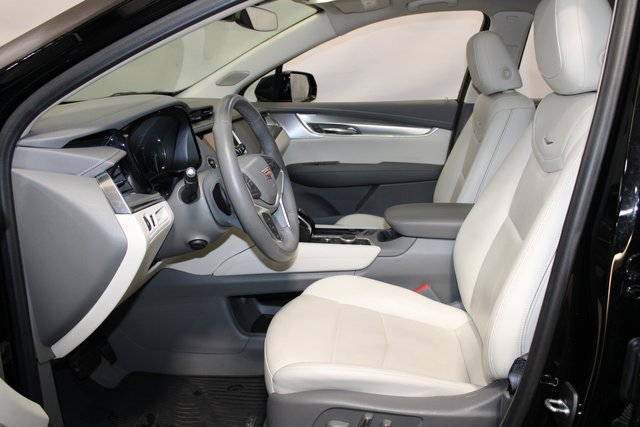 Certified 2022 Cadillac XT5 Premium Luxury image 8