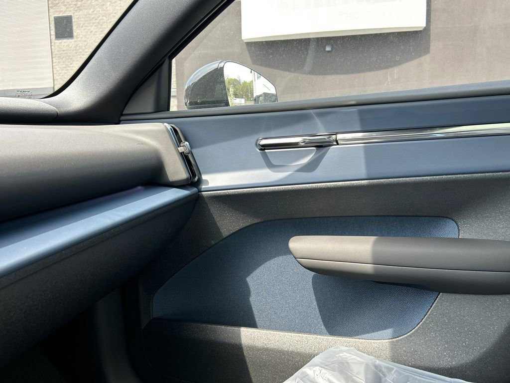 New 2026 Volvo EX30 Plus w/ Protection Package Premier image 19