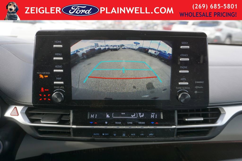 Used 2021 Toyota Sienna LE image 19