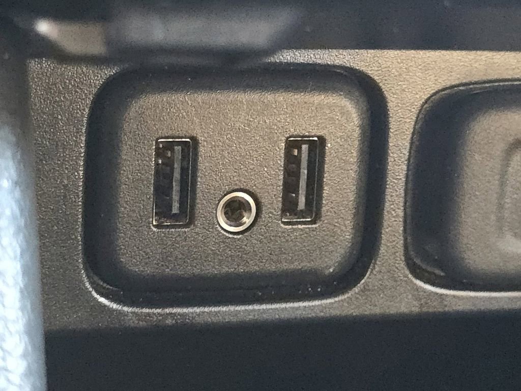 Used 2018 Buick Encore Preferred image 4