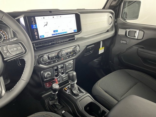 New 2025 Jeep Gladiator Willys image 18