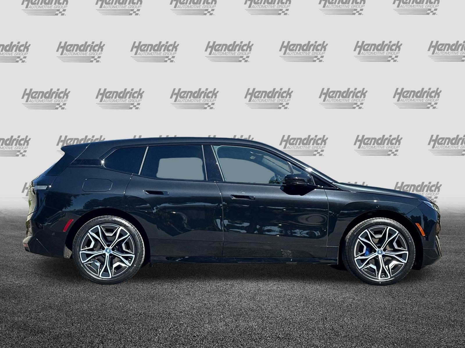 Used 2024 BMW iX xDrive50 w/ Sport Package AWD/4WD image 3