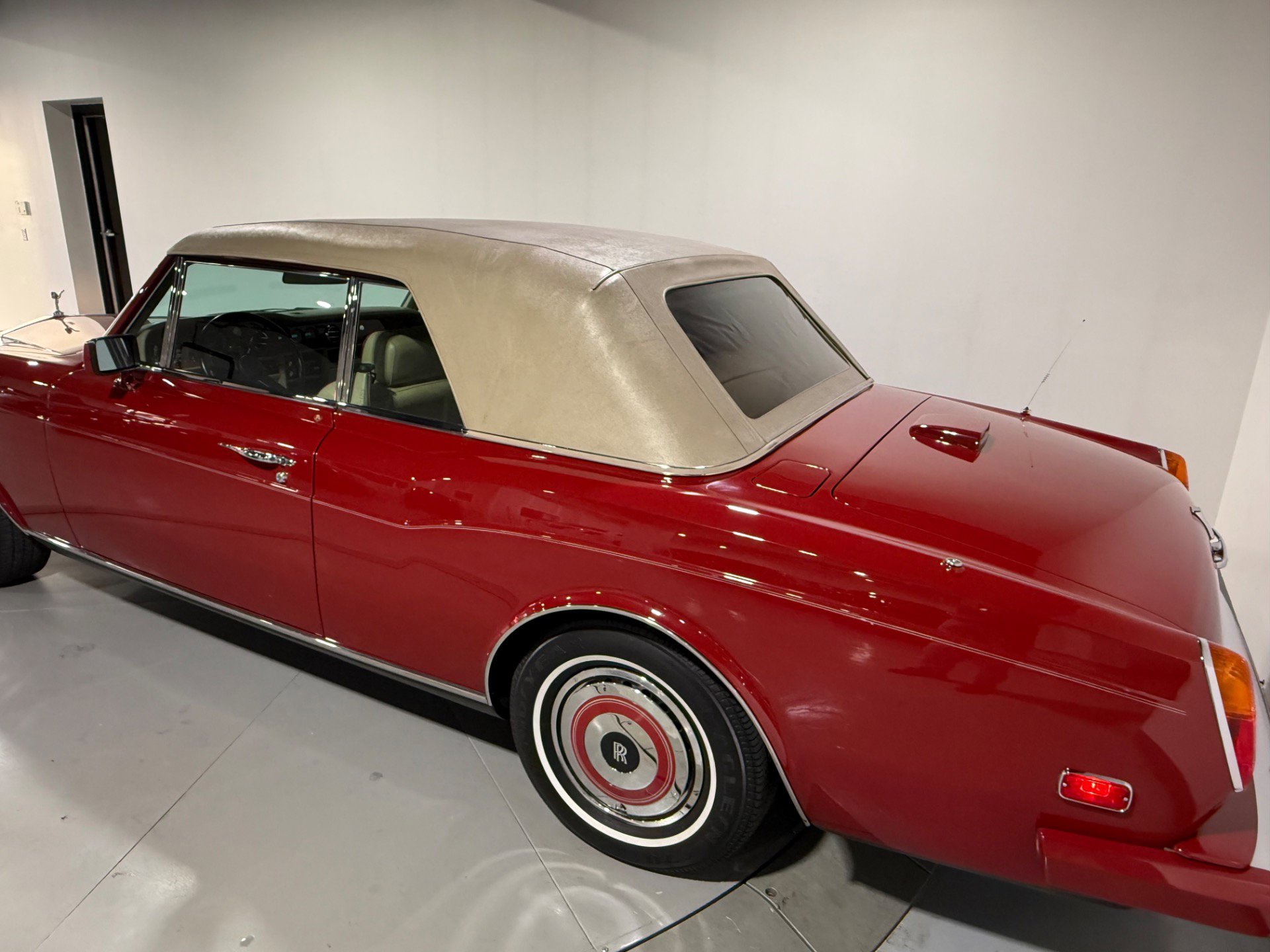 Used 1988 Rolls-Royce Corniche II image 6
