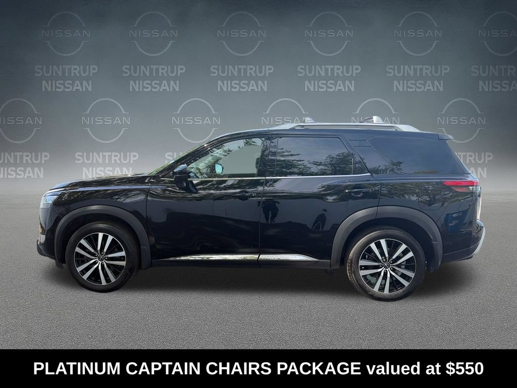 Used 2024 Nissan Pathfinder Platinum FWD image 2