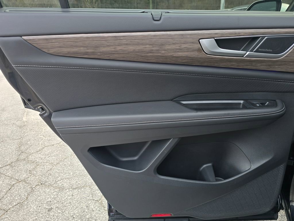 Used 2024 Volkswagen Atlas SEL Premium R-Line image 47