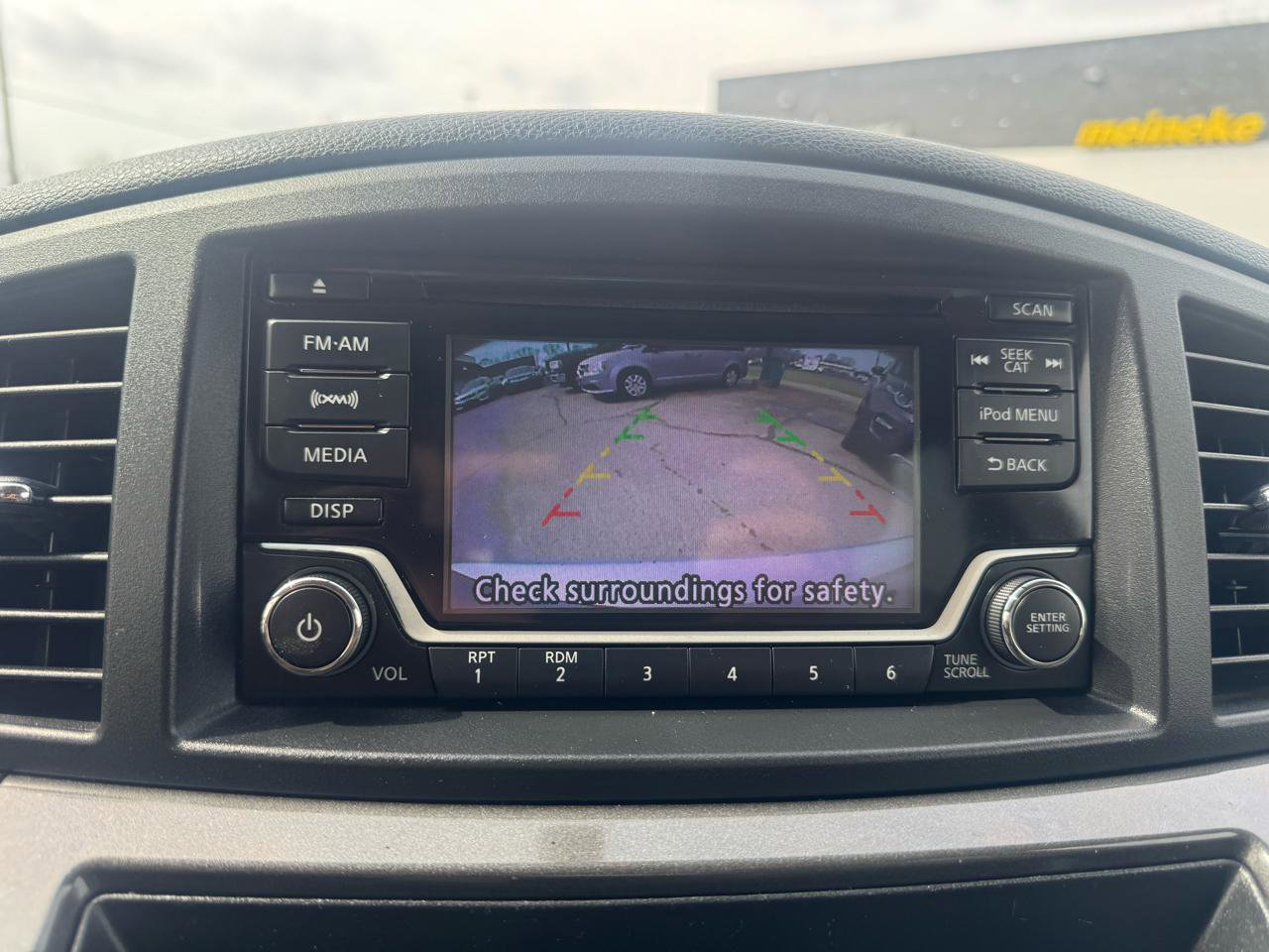 Used 2015 Nissan Quest SV image 23