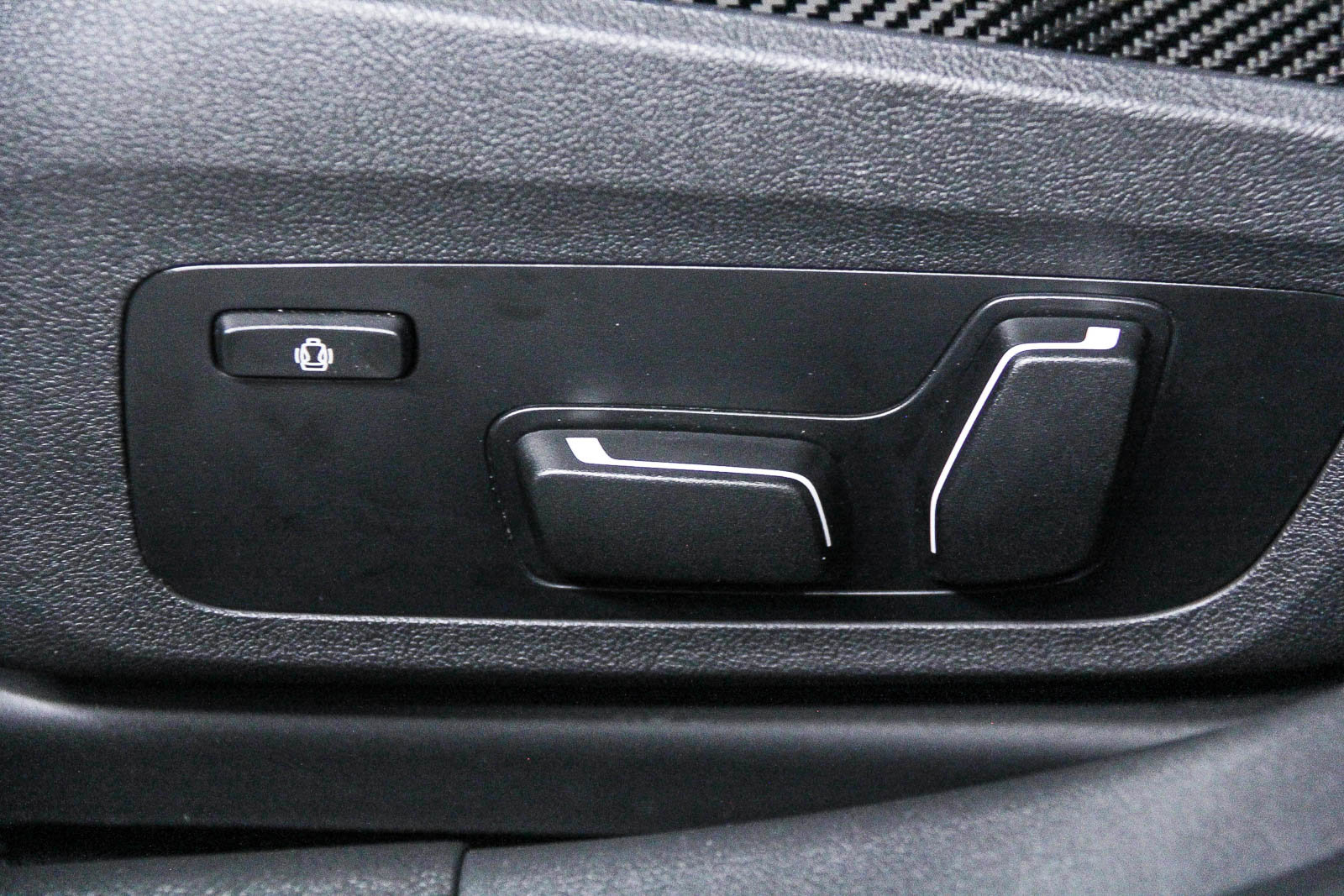 Used 2025 BMW M3 Competition w/ Executive Package image 20